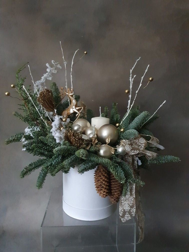 Classic Christmas Hatbox