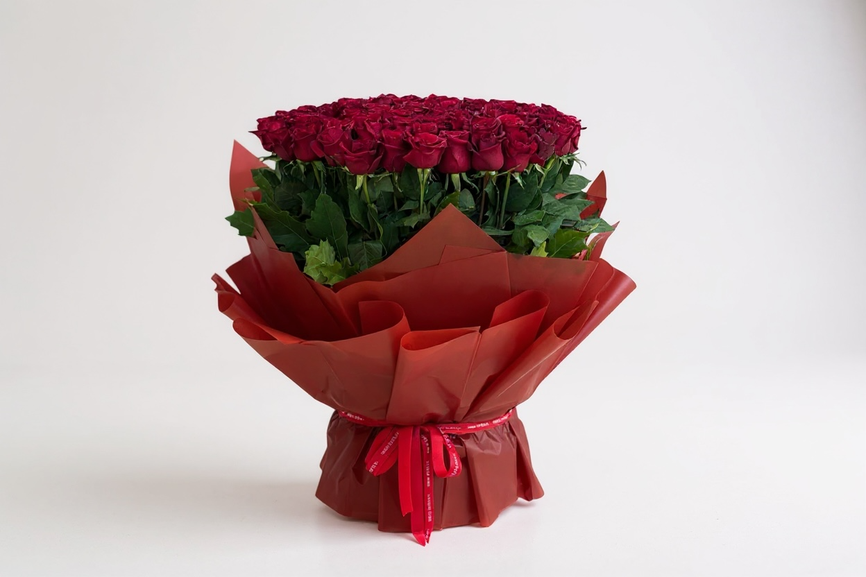 Red Premium Hand Bouquet