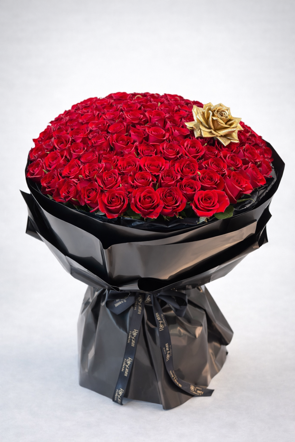 A bouquet of 150 red roses